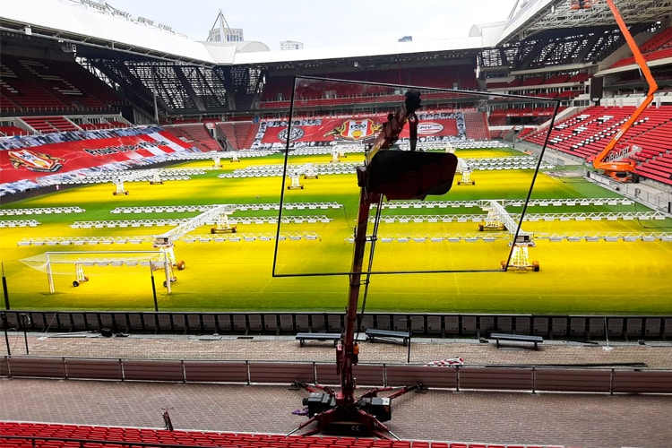 Rent a Hoeflon Mini Crane
